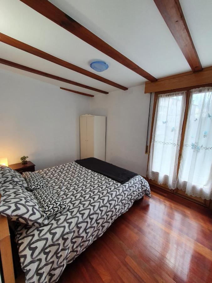 Gernika Urdaibai Apartment Bagian luar foto